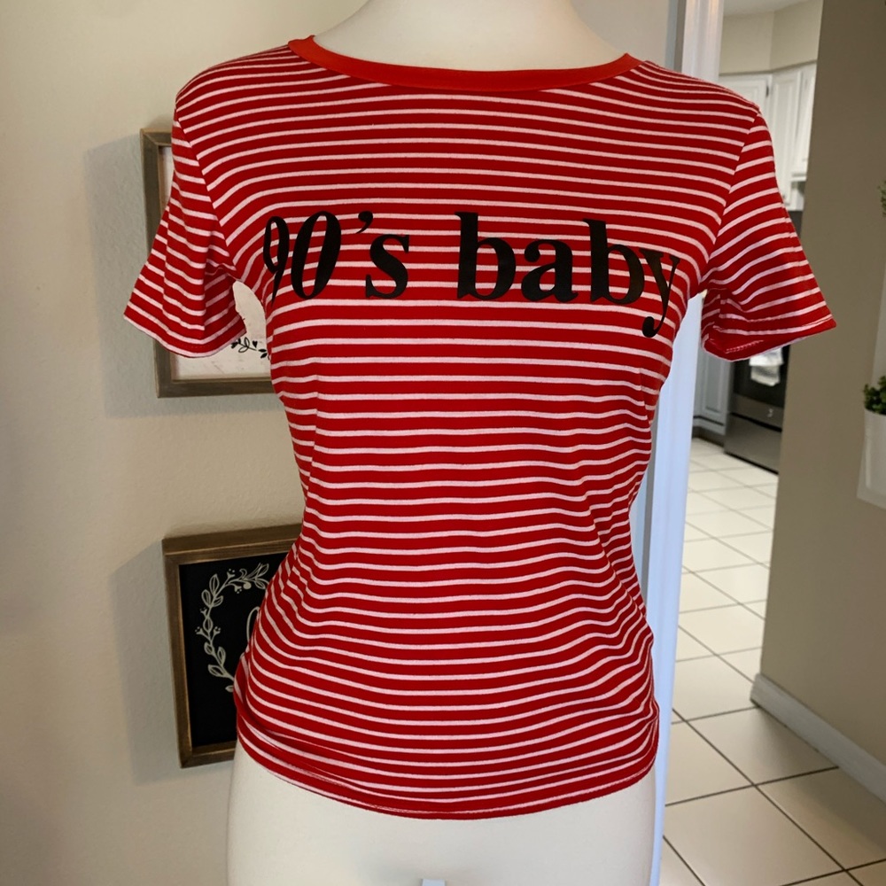 🌟Red & white striped t-shirt